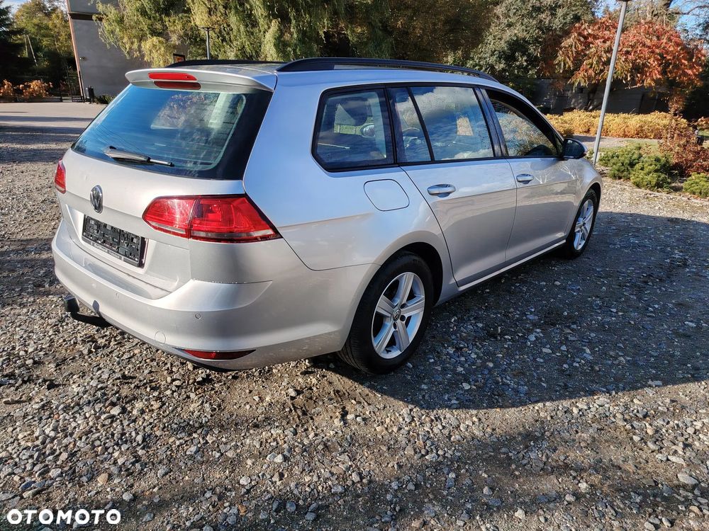 Volkswagen Golf - 8