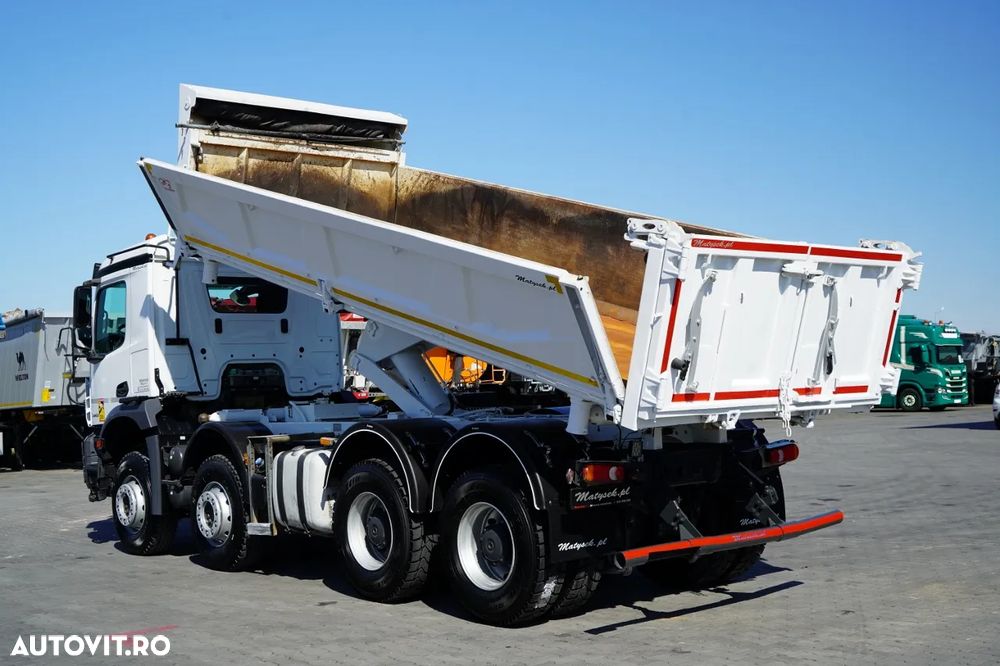 Mercedes-Benz AROCS 3243 / 8x4 / BASCULĂ DUBLU 6,1 M / LOCUL POSTAL HIDRODOXY / BORDMATIC / AUTOMATĂ / ANVELOPE 100% / EURO 6 / - 4