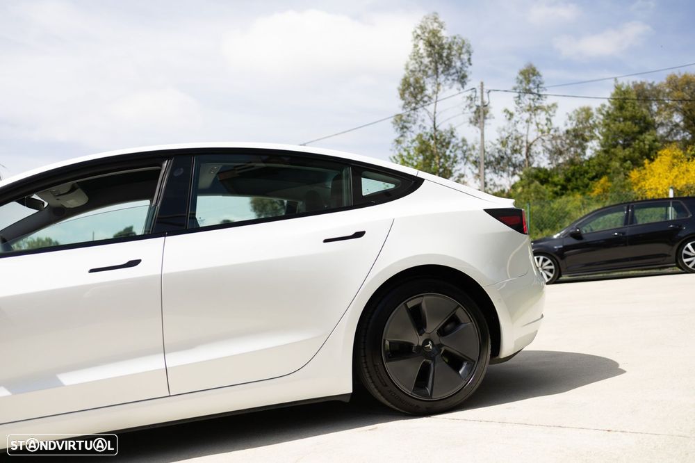 Tesla Model 3 Standard RWD Plus - 19