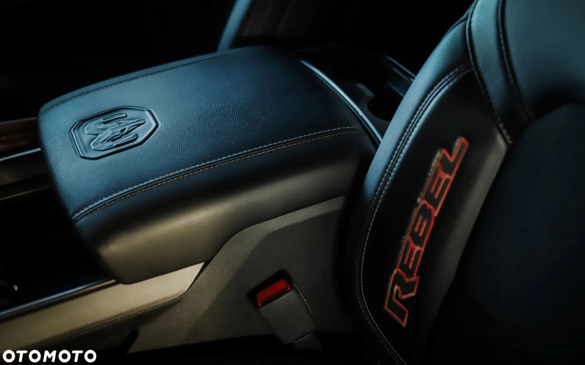 RAM 1500 5.7 Crew Cab Rebel - 12