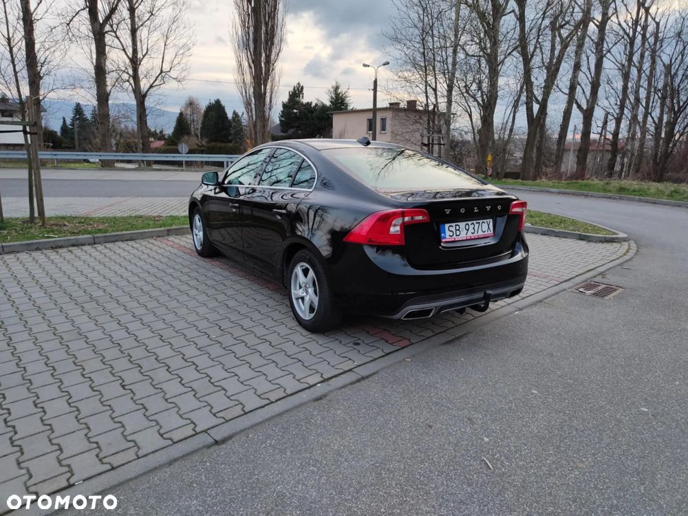 Volvo S60 D3 Drive-E Momentum - 3