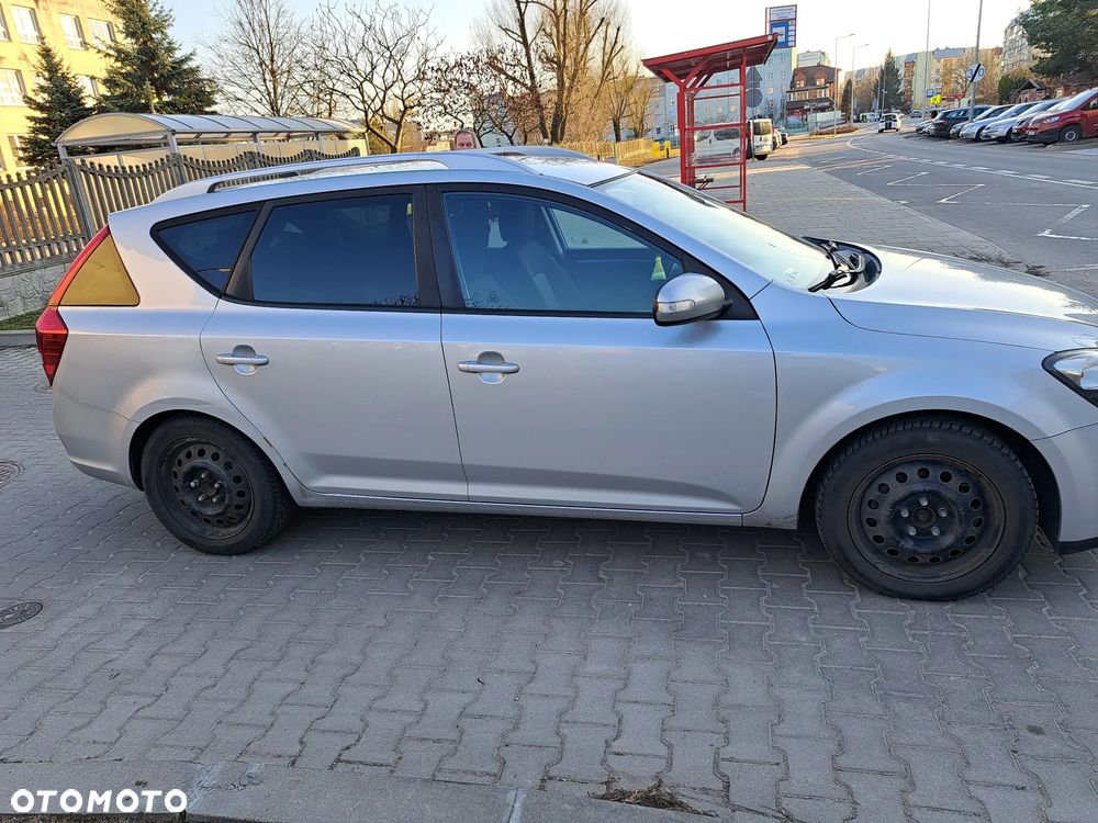 Kia Ceed 1.6 Crdi Comfort + - 8
