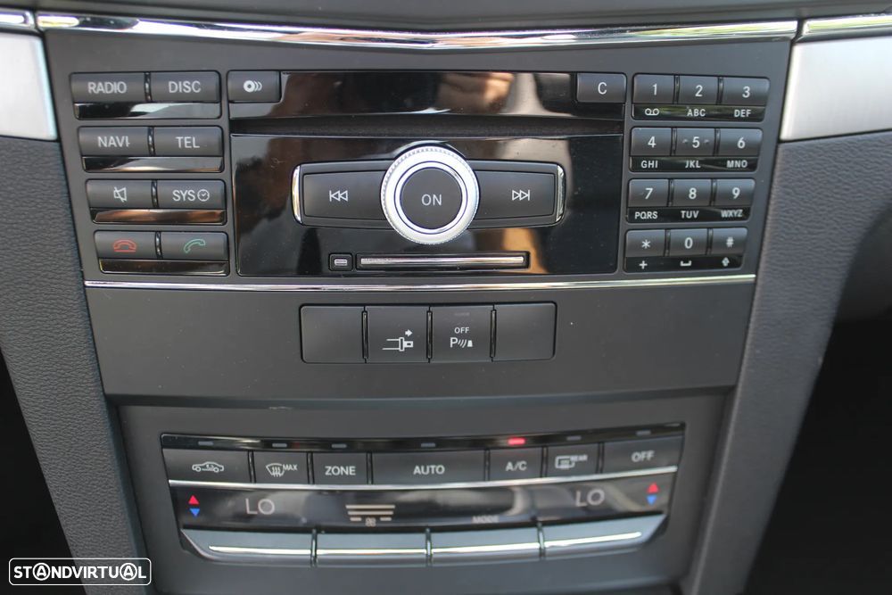 Mercedes-Benz E 250 CGi Avantgarde BlueEfficiency Auto - 19