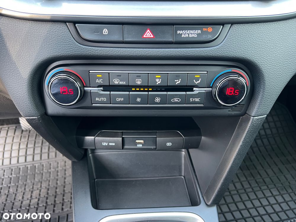 Kia Ceed - 23