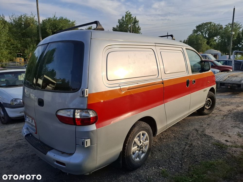 Hyundai H-1 - 3