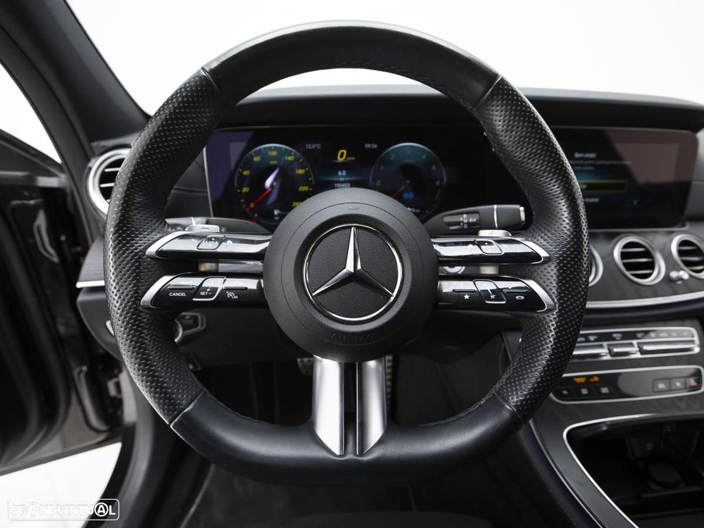 Mercedes-Benz E 300 de 4Matic 9G-TRONIC - 22