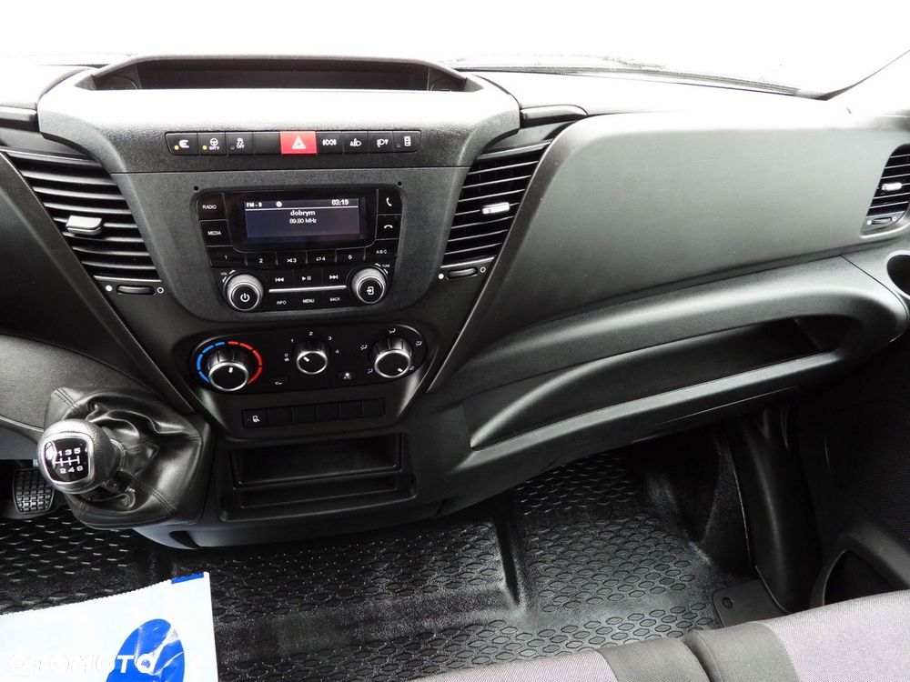 Iveco DAILY 35S18 PLANDEKA WINDA 8 PALET WEBASTO TEMPOMAT LEDY KLIMATYZACJA  180KM - 35