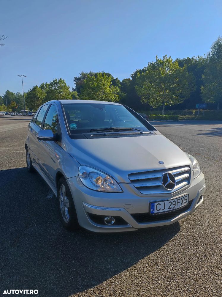 Mercedes-Benz B 180 CDI - 8
