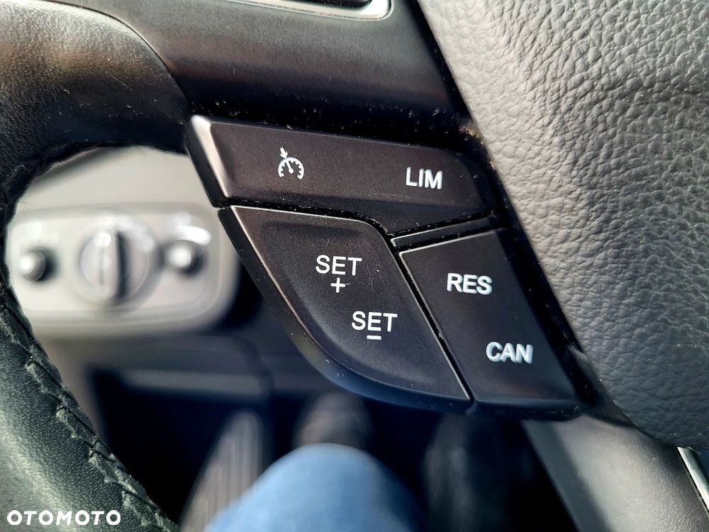 Ford C-MAX 1.5 TDCi Titanium - 21