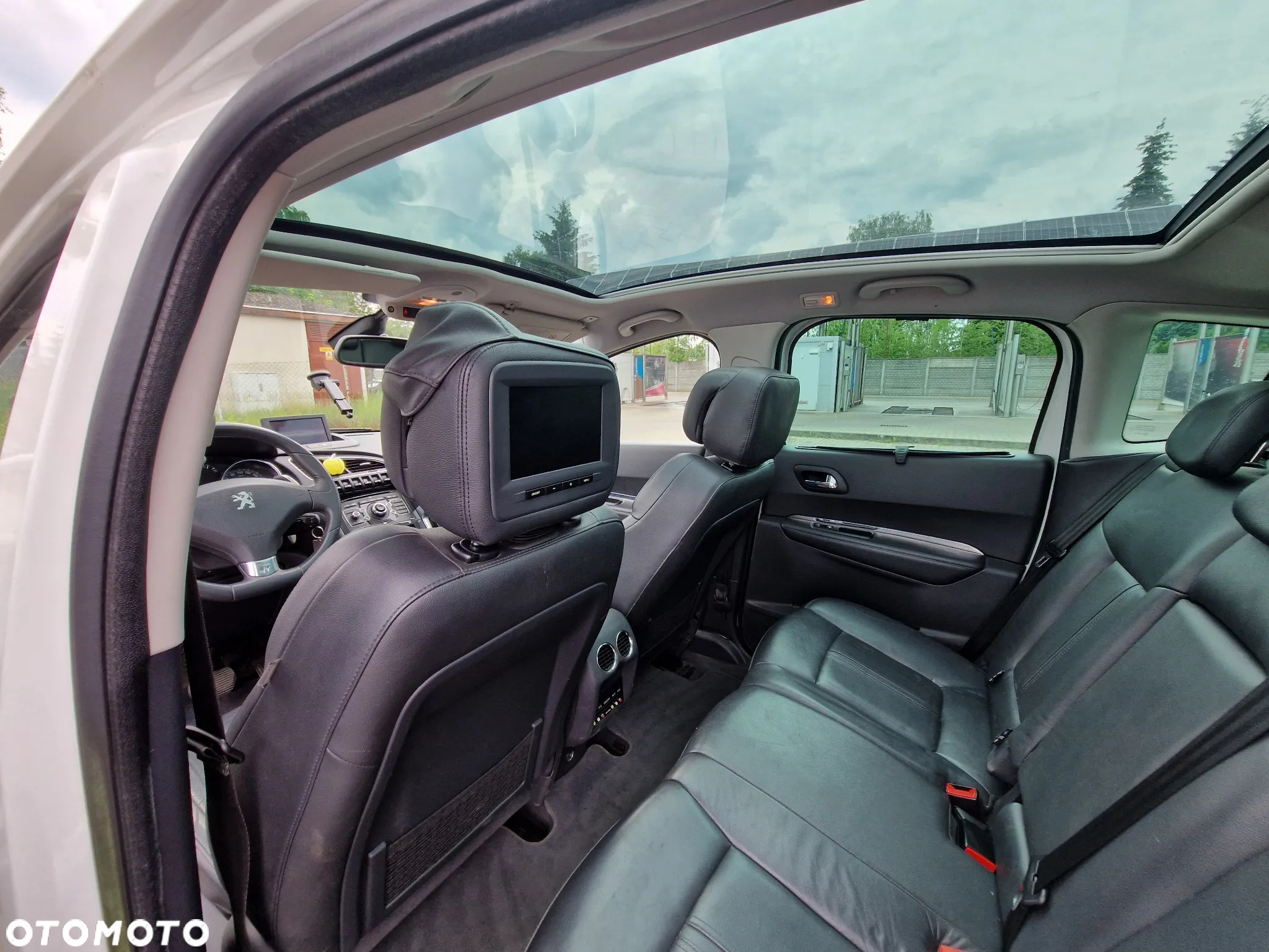 Peugeot 3008 2.0 HDi HYbrid4 - 14