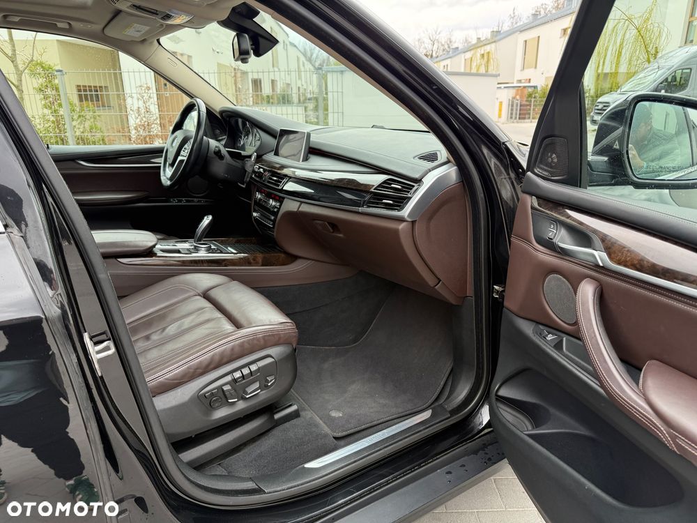 BMW X5 xDrive35i - 11