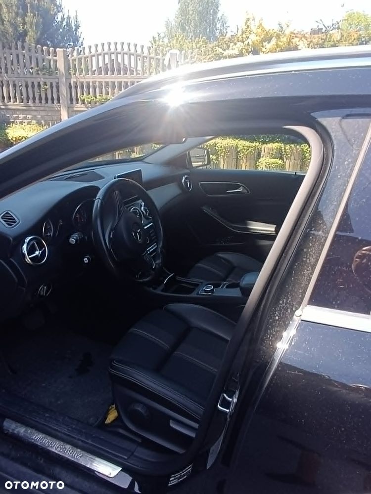 Mercedes-Benz GLA 200 7G-DCT Style - 8