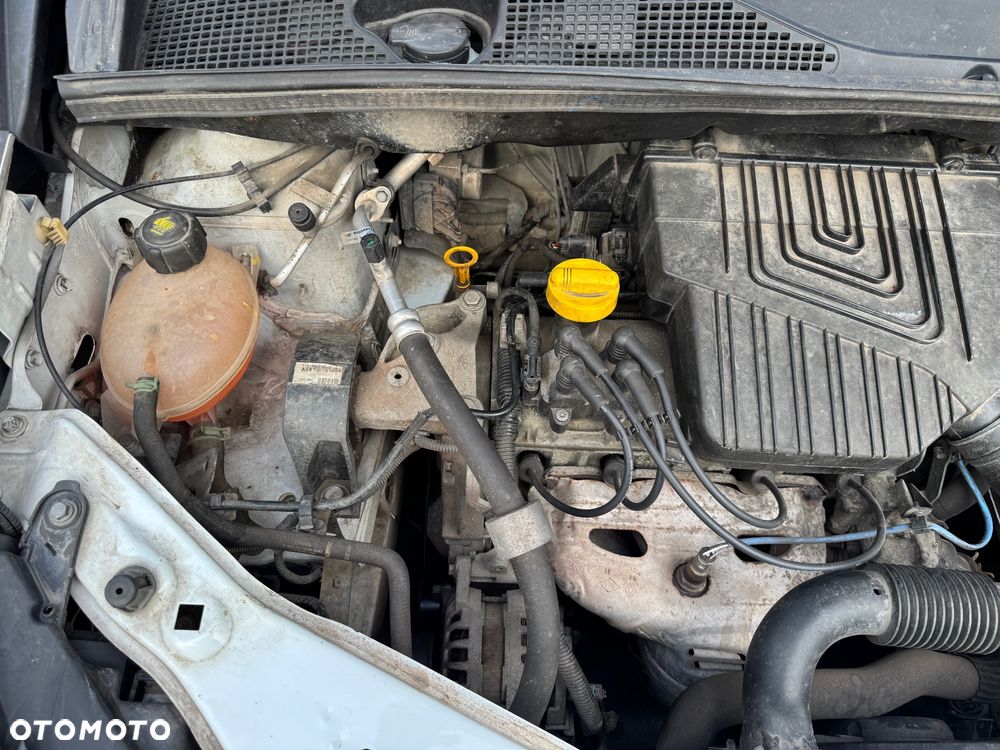 Dacia Lodgy 1.6 Ambiance - 28