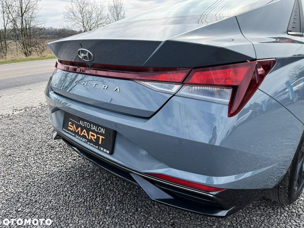 Hyundai Elantra 1.6 Smart CVT - 25