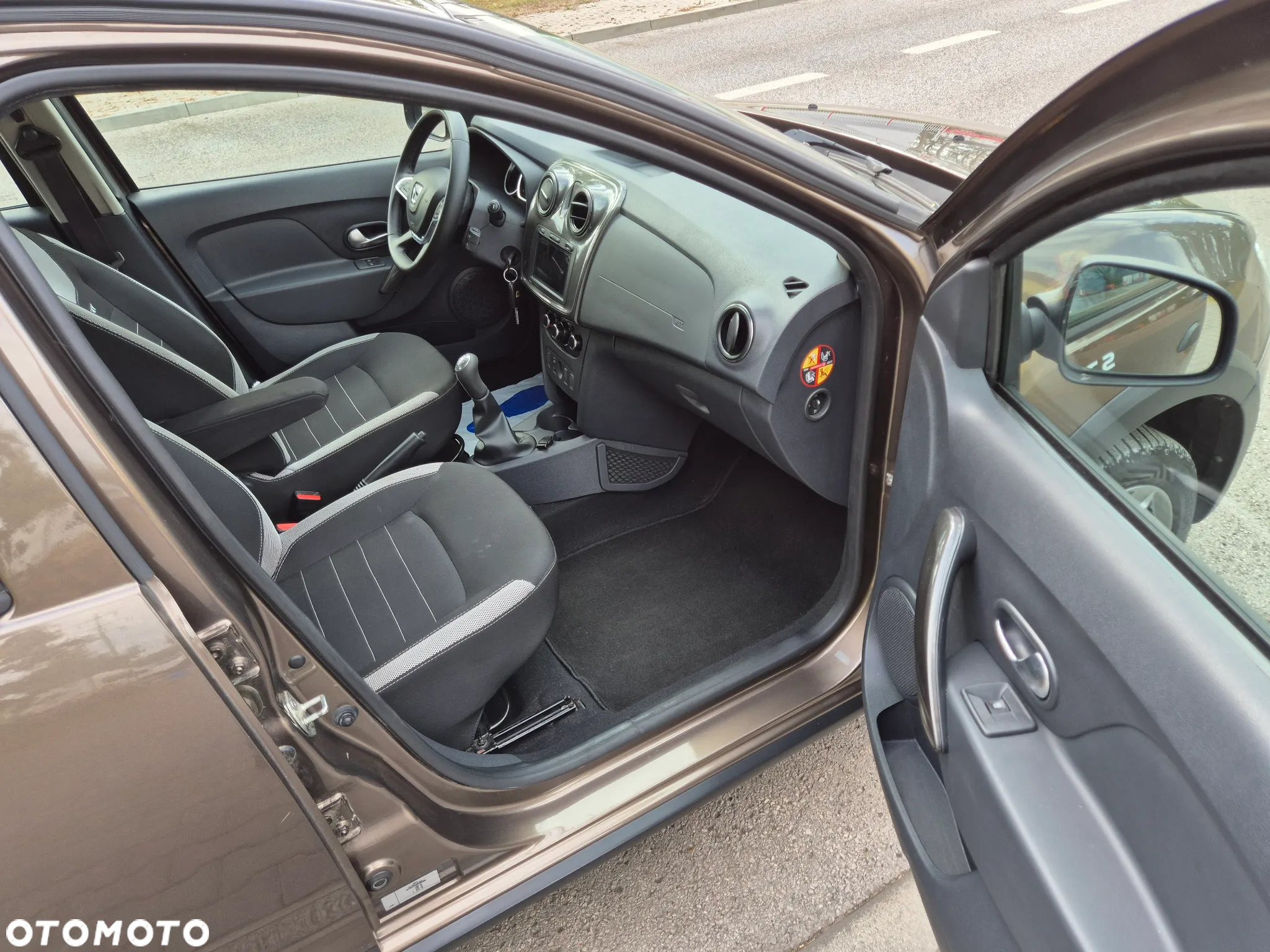 Dacia Sandero Stepway TCe 90 S&S Prestige - 18