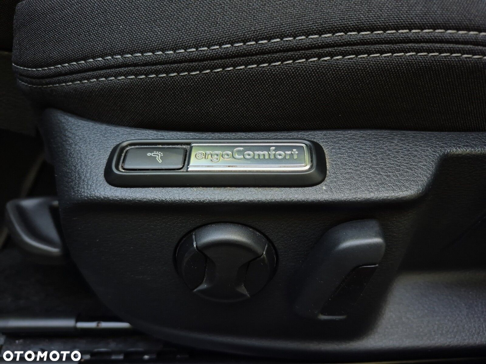 Volkswagen Passat 2.0 TDI EVO Elegance DSG - 17
