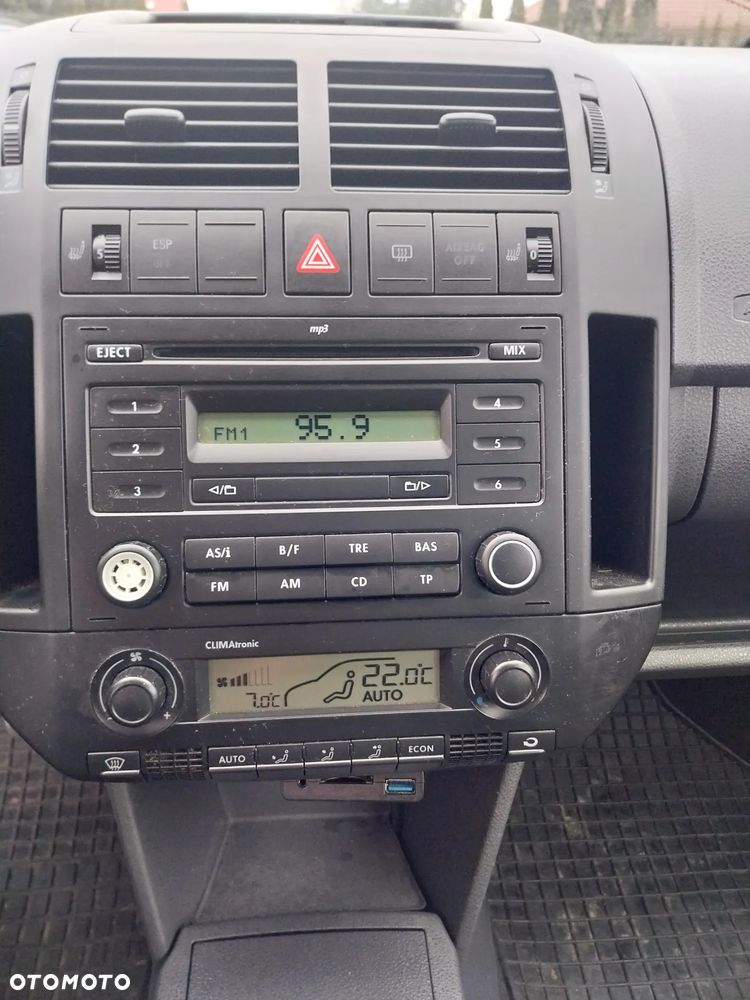 Volkswagen Polo 1.6 United - 11