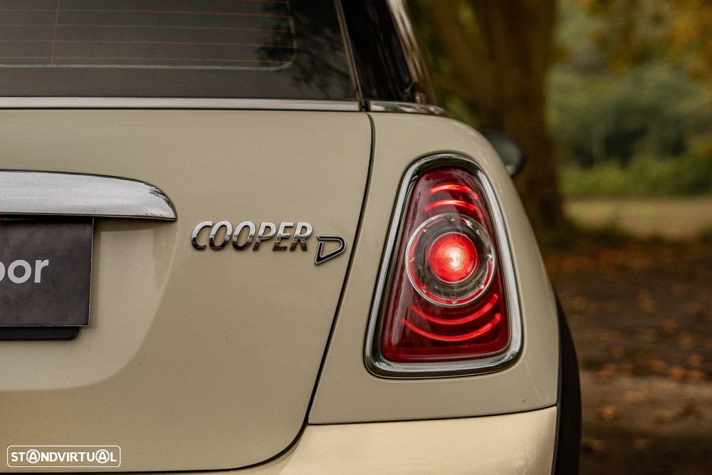 MINI 3 Portas Cooper D - 11