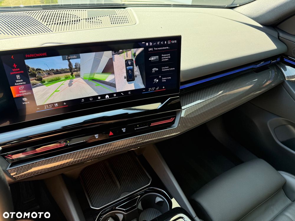 BMW Seria 5 520d xDrive Touring - 9