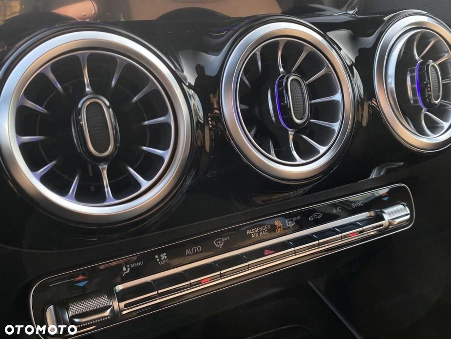 Mercedes-Benz GLA 200 AMG Line - 12