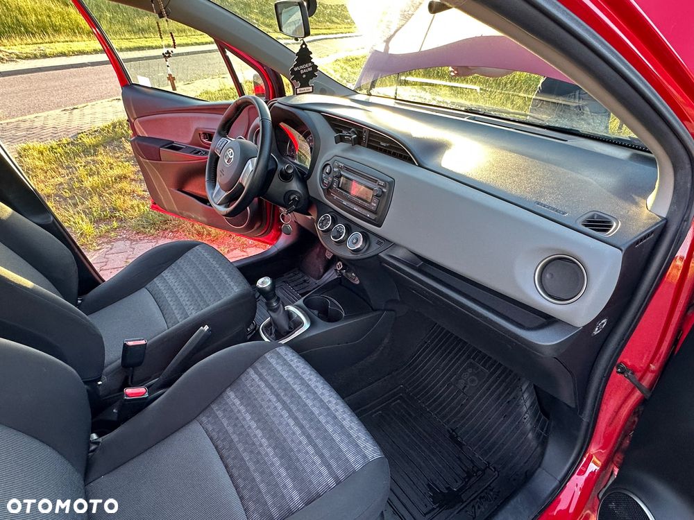 Toyota Yaris 1.0 Active EU6 - 24