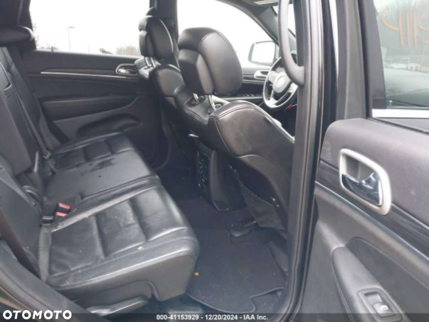 Jeep Grand Cherokee - 13