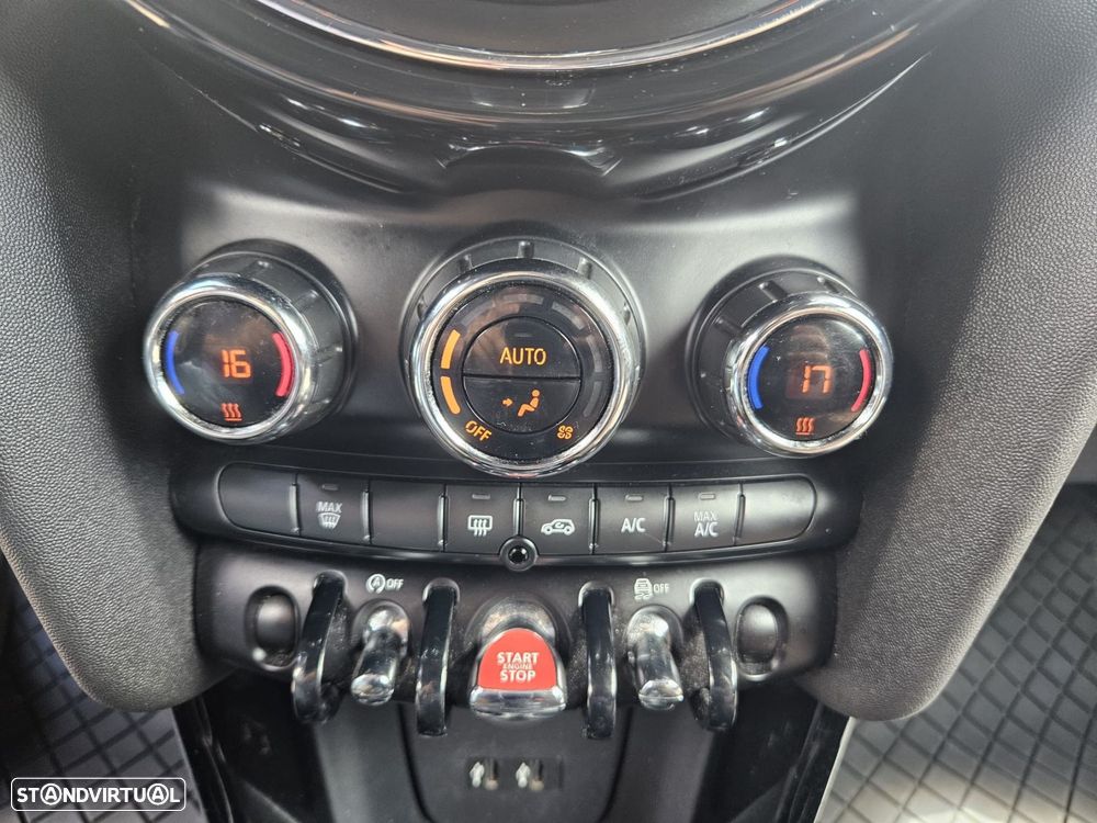 MINI 5 Portas Cooper D Auto - 34