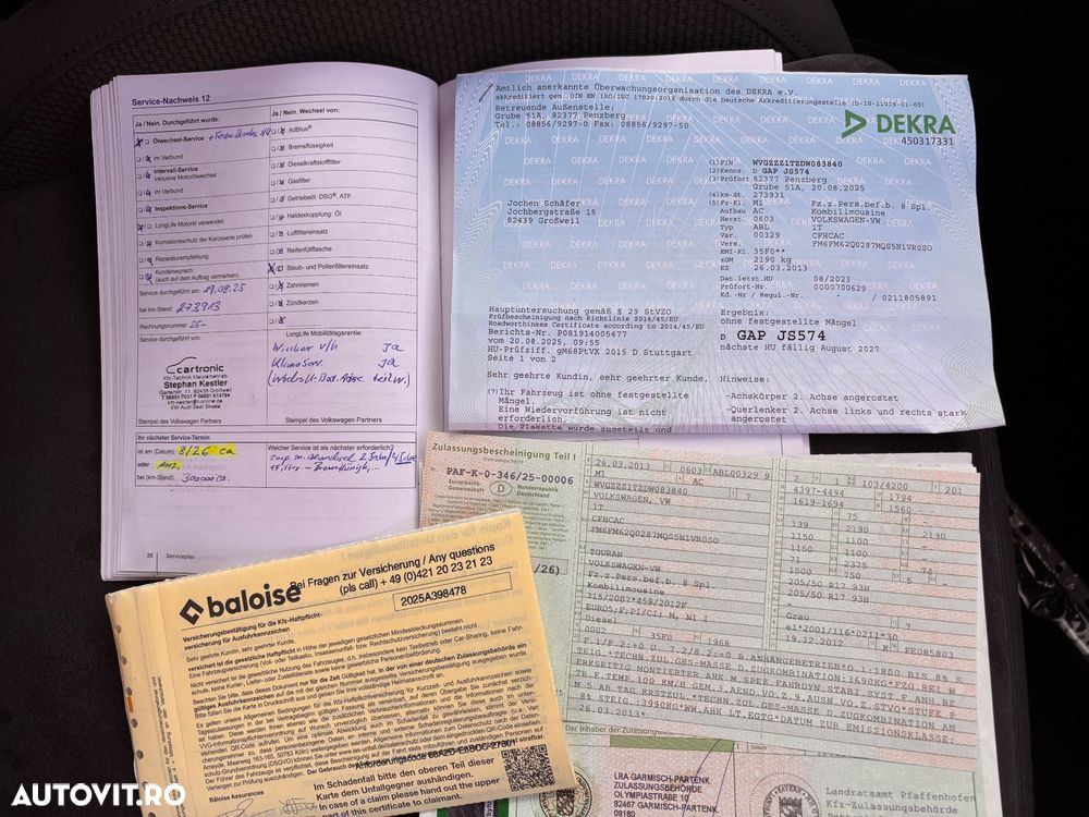 Volkswagen Touran 2.0 TDI DPF Highline - 27