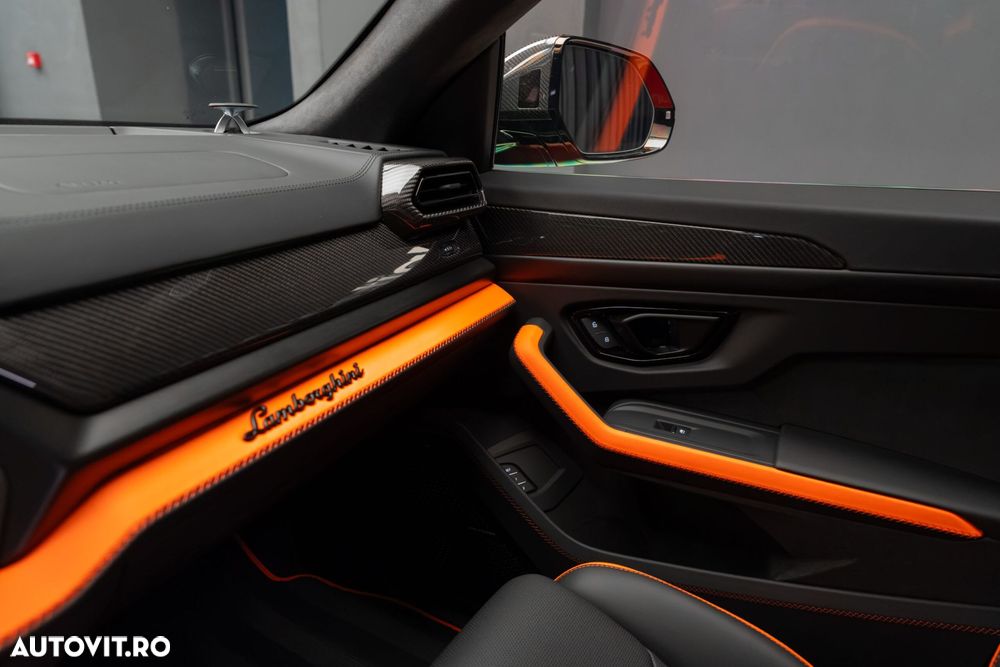 Lamborghini URUS - 19