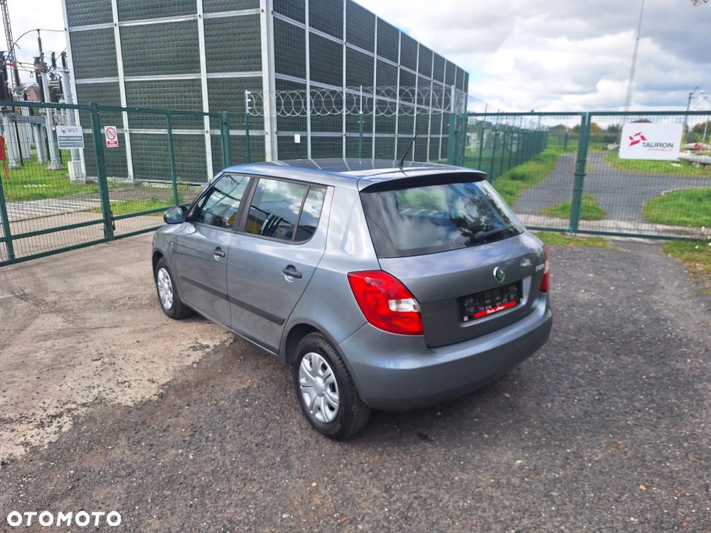 Skoda Fabia - 4