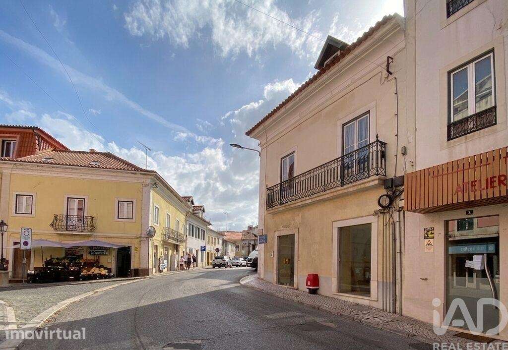 Ateliê T4 em Alcobaça e Vestiaria - Grande imagem: 3/40