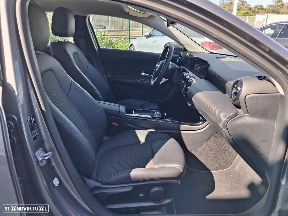 Mercedes-Benz A 200 Standard - 12