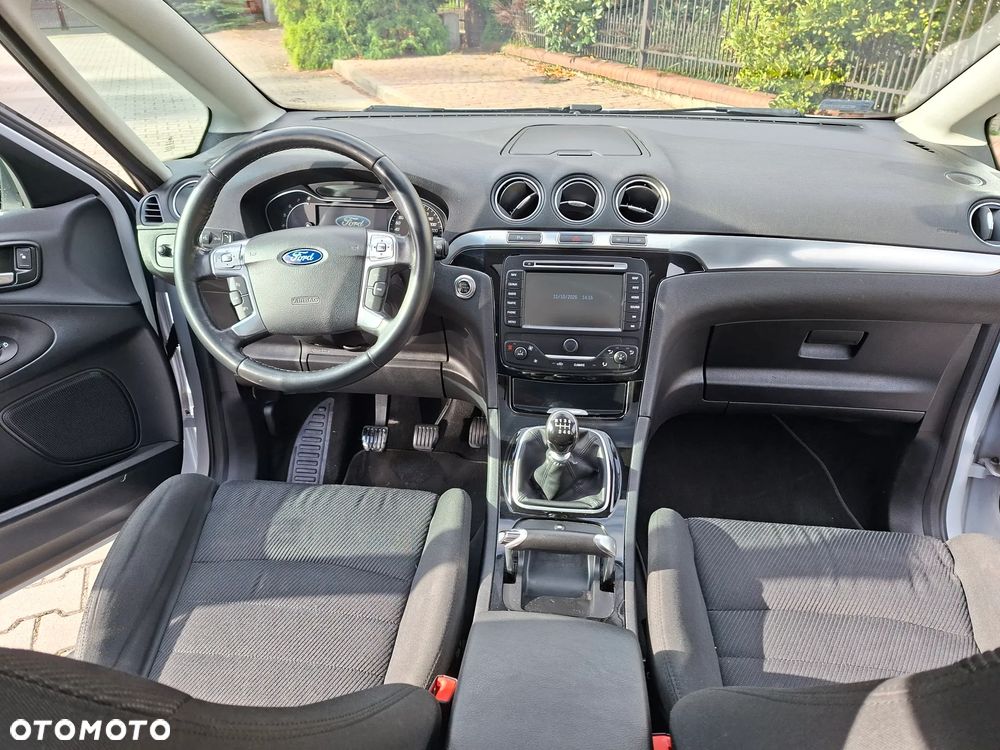 Ford S-Max 2014 photo 4