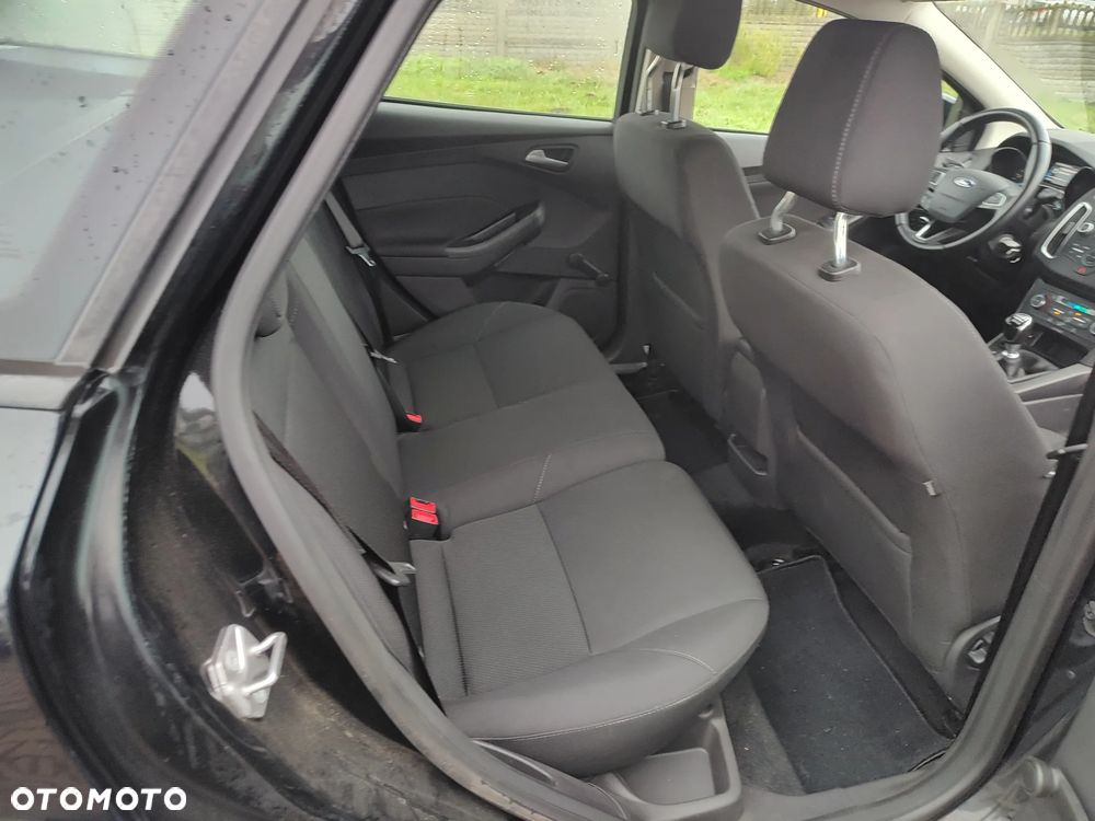 Ford Focus 1.0 EcoBoost Edition - 27