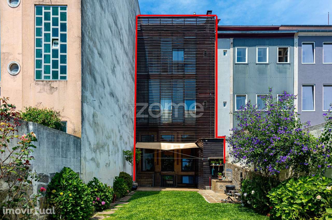 Prédio histórico reabilitado com identidade única no centro do Port... - Grande imagem: 3/60