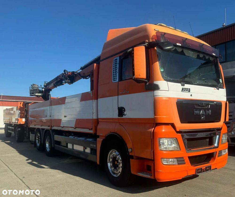 MAN TGX 26.480 • HDS Atlas 145.2 •Oś podnoszona i skrętna 426 tys. km - Zestaw z przyczepą Schwarzmüller Oś przednia – resory piórowe, tylna – pneumatyka • - 7