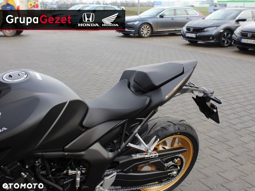 Honda CB - 8
