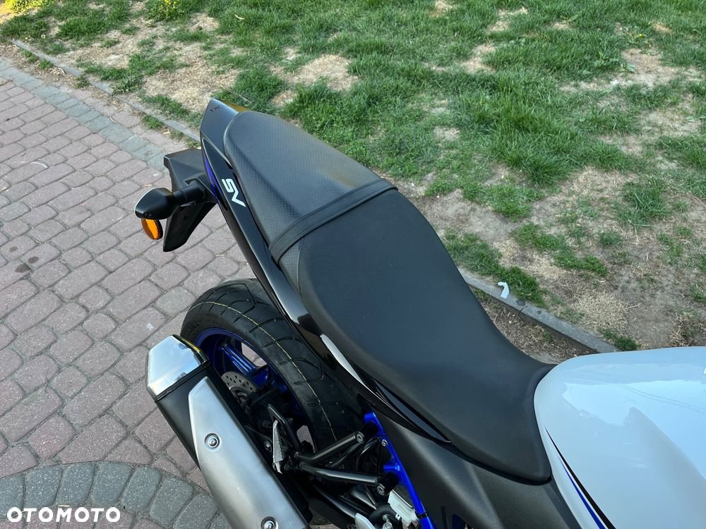 Suzuki SV - 25
