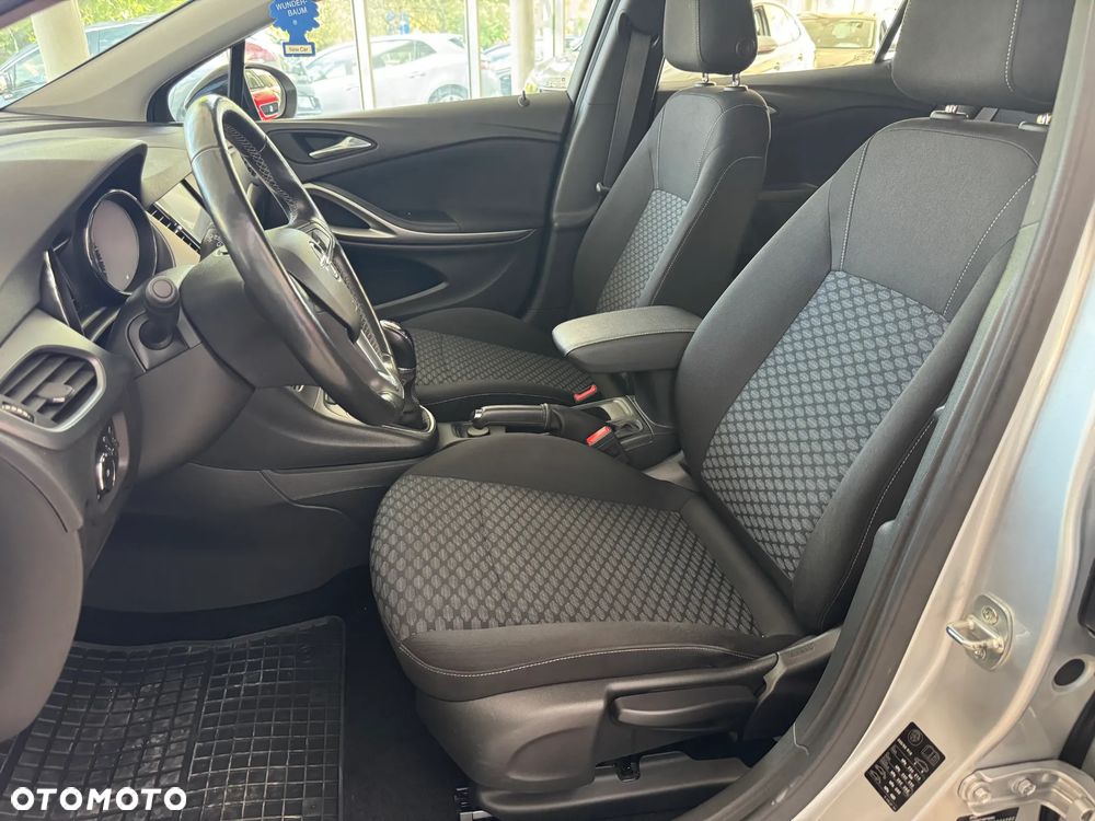 Opel Astra V 1.2 T Edition S&S - 12