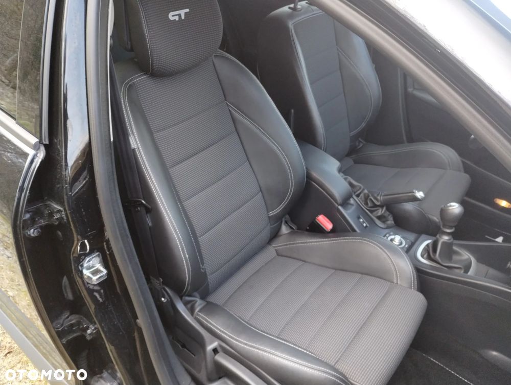 Renault Megane TCe 180 GT - 23