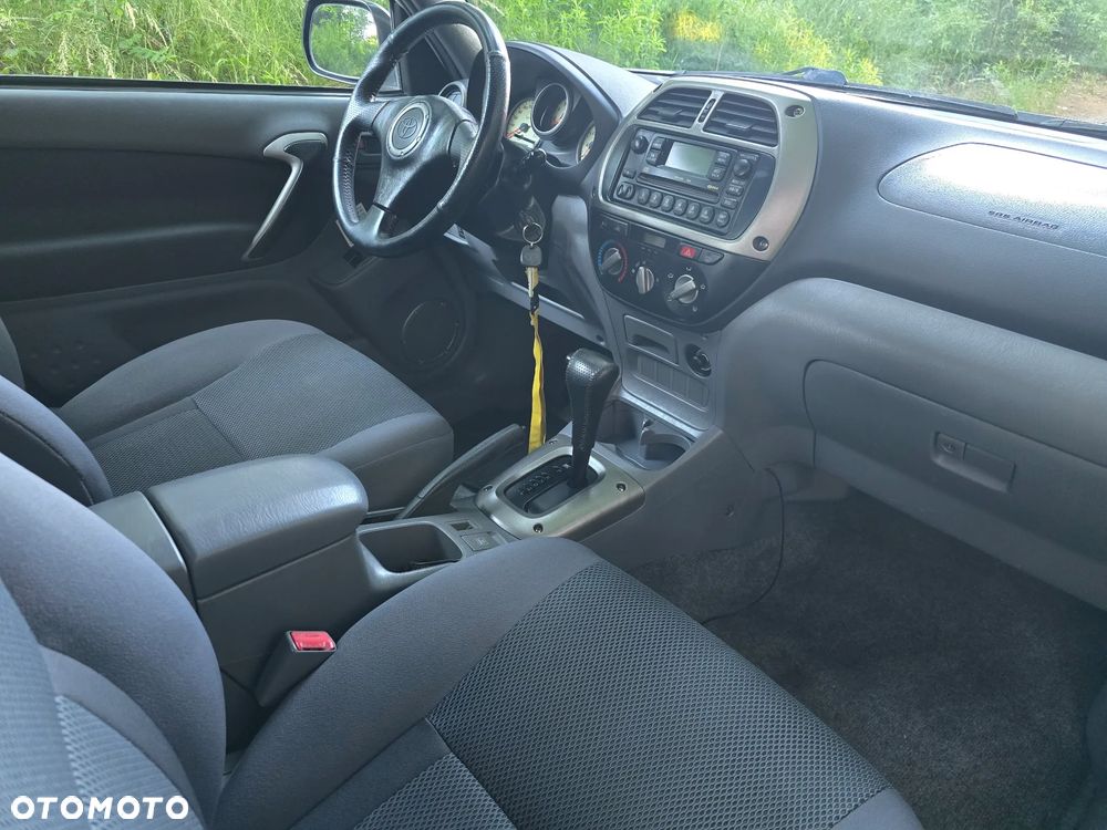 Toyota RAV4 2.0 VVT-i Sol - 7