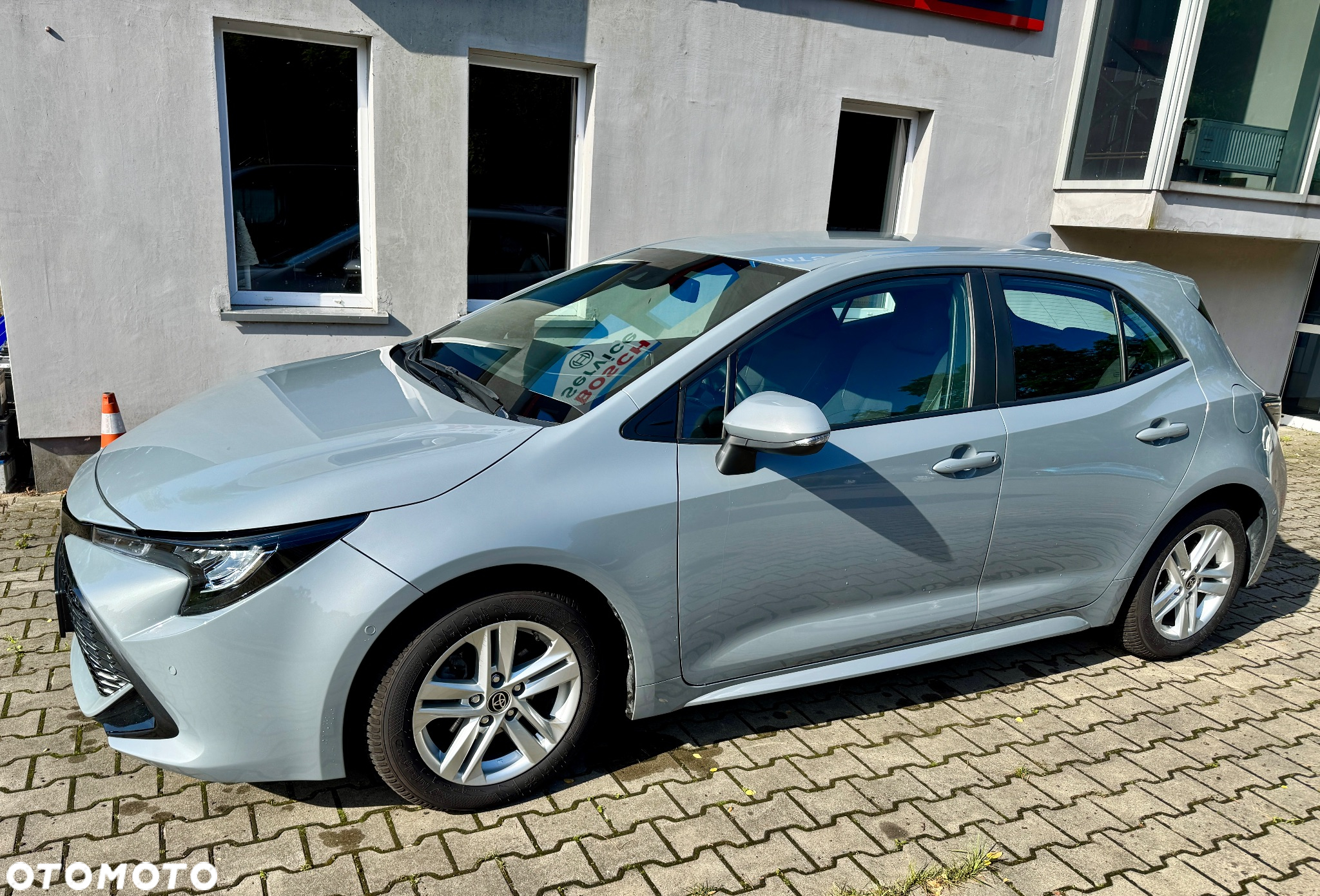Toyota Corolla 1.8 Hybrid Executive - 8