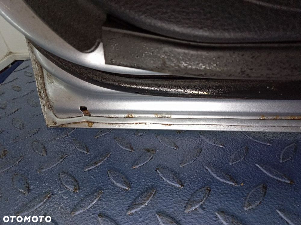 MITSUBISHI OUTLANDER I 03- DRZWI PRZÓD PRAWE A31A - 8