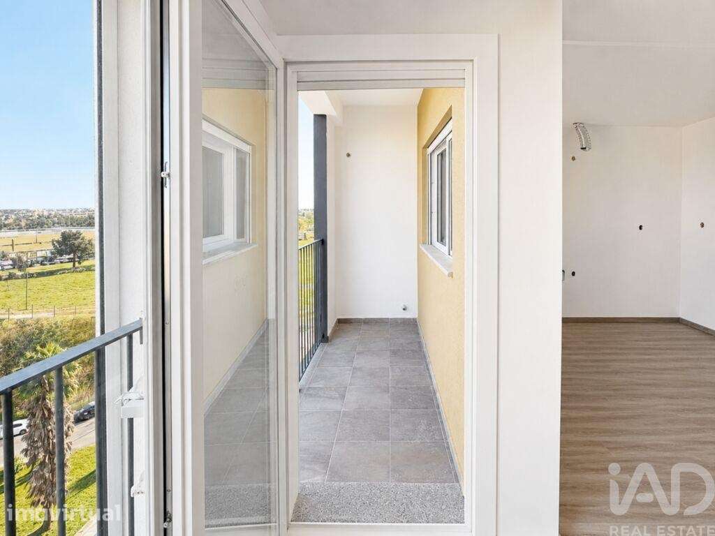 Apartamento T3 em Corroios de 83,00 m2 - Grande imagem: 3/21