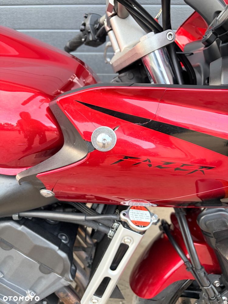 Yamaha FZ6 - 3