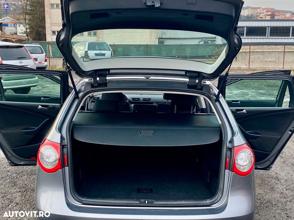 Volkswagen Passat 1.9 TDI DPF BlueMotion - 22