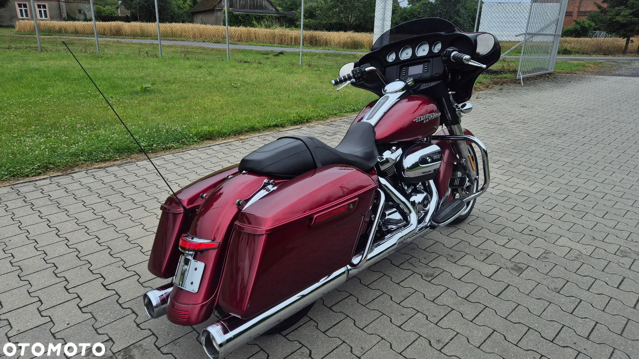 Harley-Davidson Touring Street Glide - 3