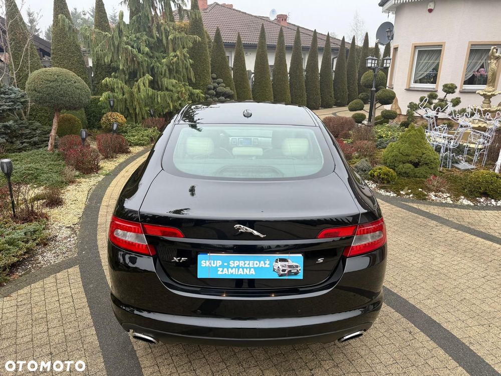 Jaguar XF 3.0 V6 S - 23