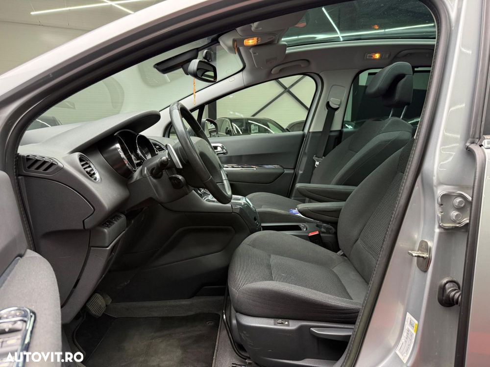 Peugeot 5008 1.6 HDI Confort Pack - 6