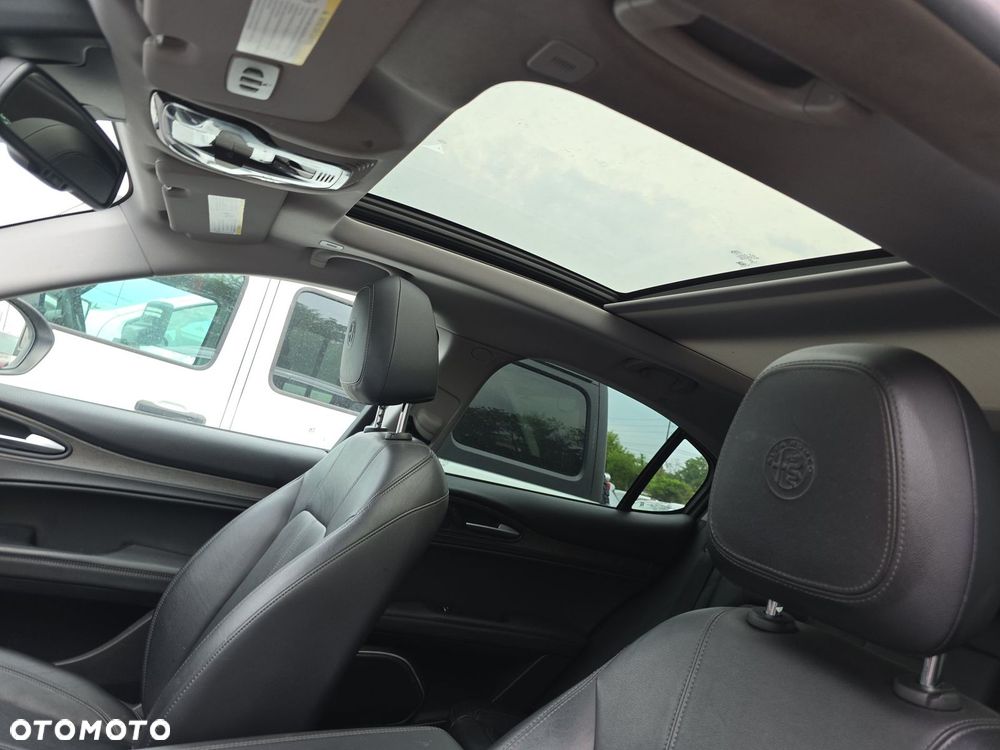 Alfa Romeo Stelvio 2.0 Turbo TI Q4 - 8